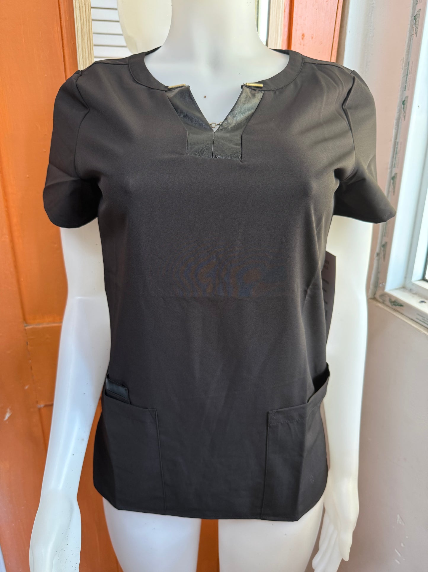 Women’s Leather gold link top